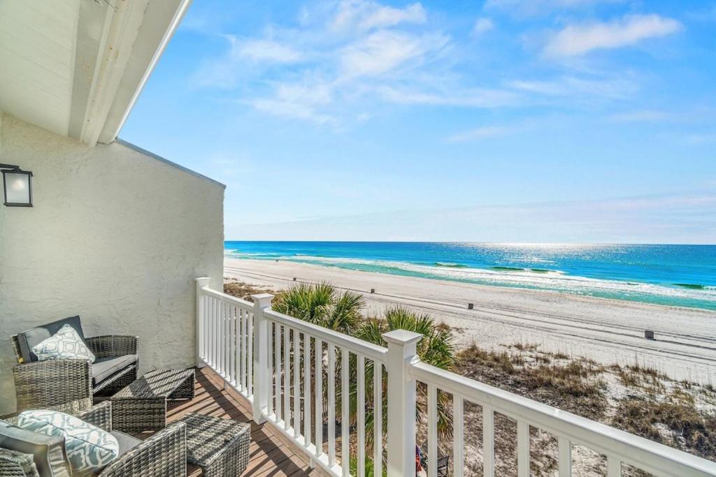 Newly Remodeled Beachfront Townhome - Sleeps 14 Panama City Beach Eksteriør bilde