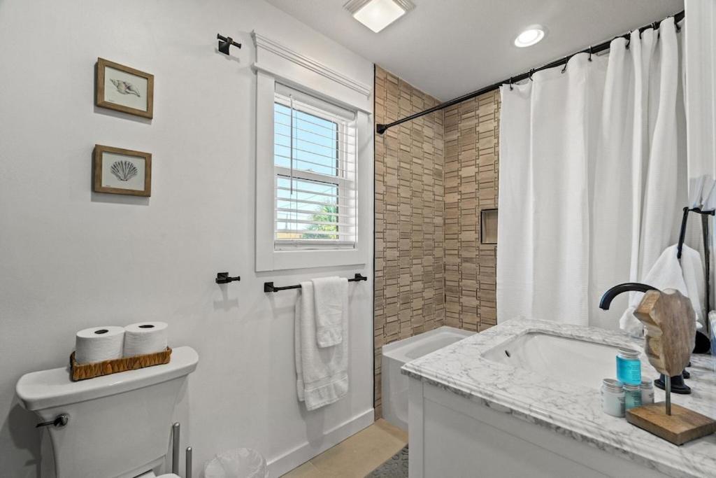Newly Remodeled Beachfront Townhome - Sleeps 14 Panama City Beach Eksteriør bilde