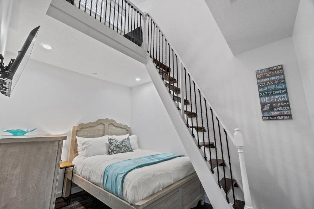 Newly Remodeled Beachfront Townhome - Sleeps 14 Panama City Beach Eksteriør bilde